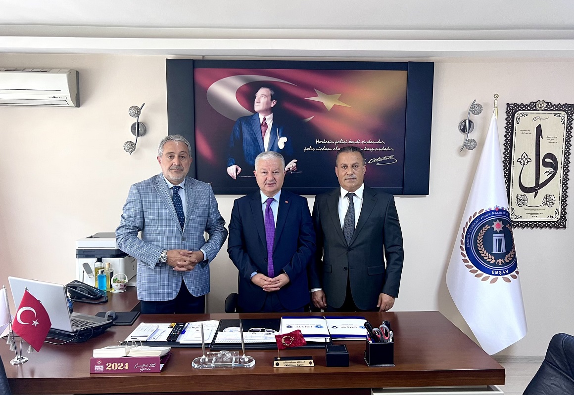 İlçemiz Kaymakamı Murat DURU, Emniyet Teşkilatı Vazife Malulü ve Şehit Aileleri Vakfı Genel Başkanı Abdurrahman YILMAZ'ı ziyaret etti.